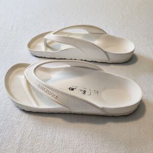 Birkenstock Honolulu Essentials Eva Rubber White Flip Flops Women's Size 38 US 7